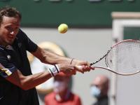 LOL-关于德国网球队碾压欧洲网球队，梅德韦杰夫打破历史纪录的信息