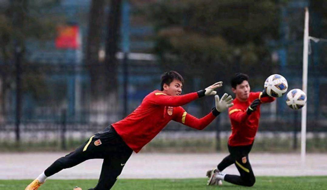 女足国奥队备战热身赛，期待出彩表现：国奥备战，期待出色表现的简单介绍