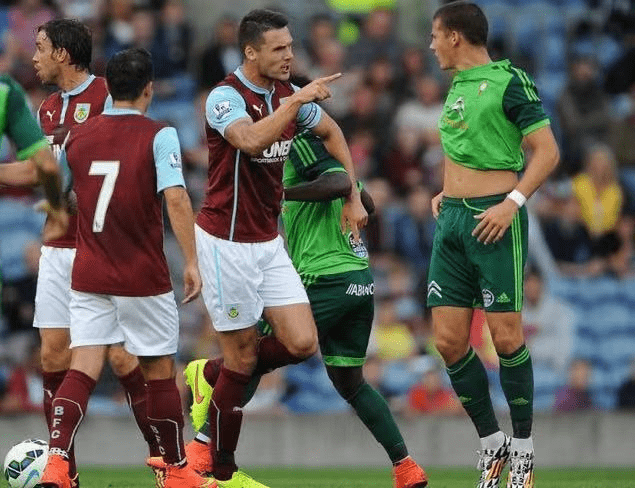 莱切斯特城主场战胜伯恩利，豪取主场三分的简单介绍