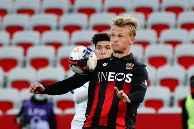 关于尼斯队表现出色，连续取得连胜，稳固在法甲积分榜前列的信息