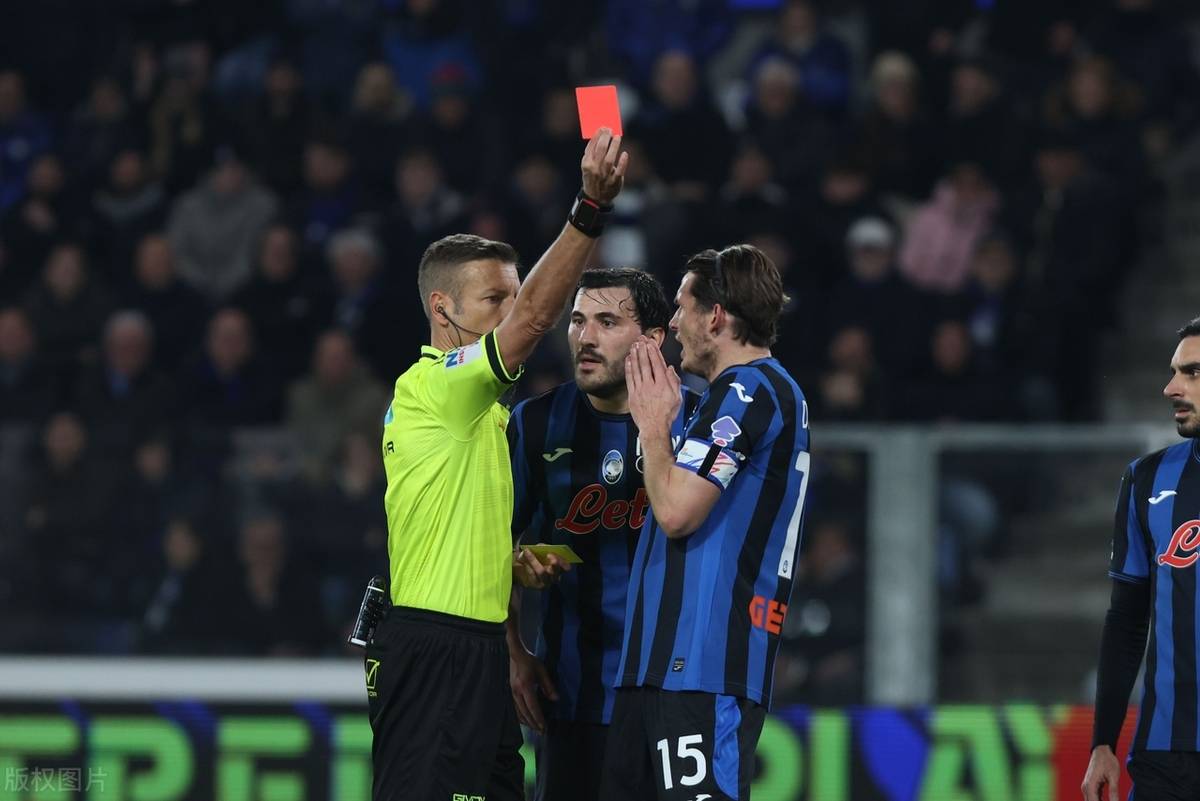 包含佛罗伦萨主场输球，排名下滑局势严峻的词条