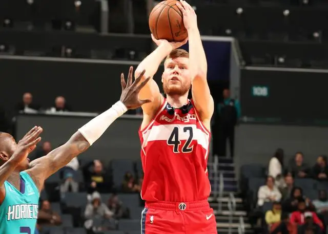 关于安东尼加盟热火，将如何影响球队战绩的信息