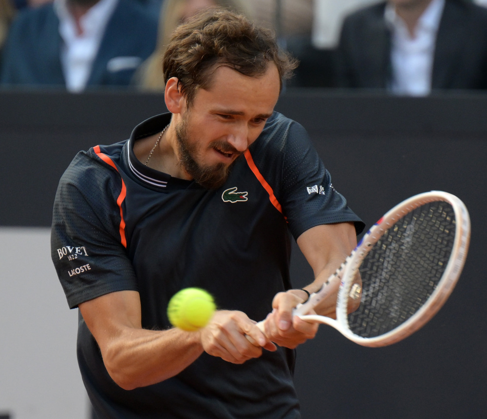 关于德国网球队碾压欧洲网球队，梅德韦杰夫打破历史纪录的信息