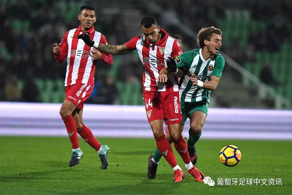 包含香港超级联赛激情激战，强队胜出夺冠的词条