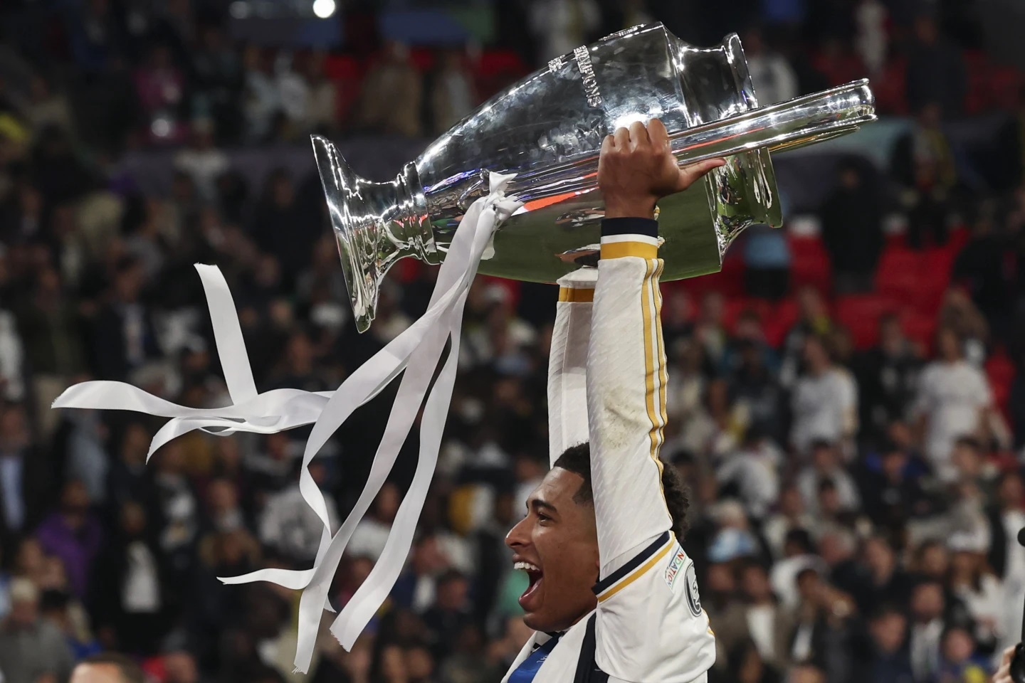 包含英格兰迎来关键胜利，锁定欧锦赛参赛资格的词条