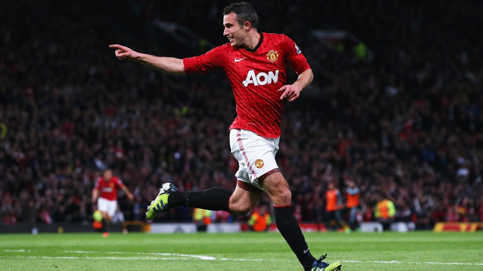 加维爆发点燃中场引擎,爱尔兰硬仗攻克塞维利亚铁壁