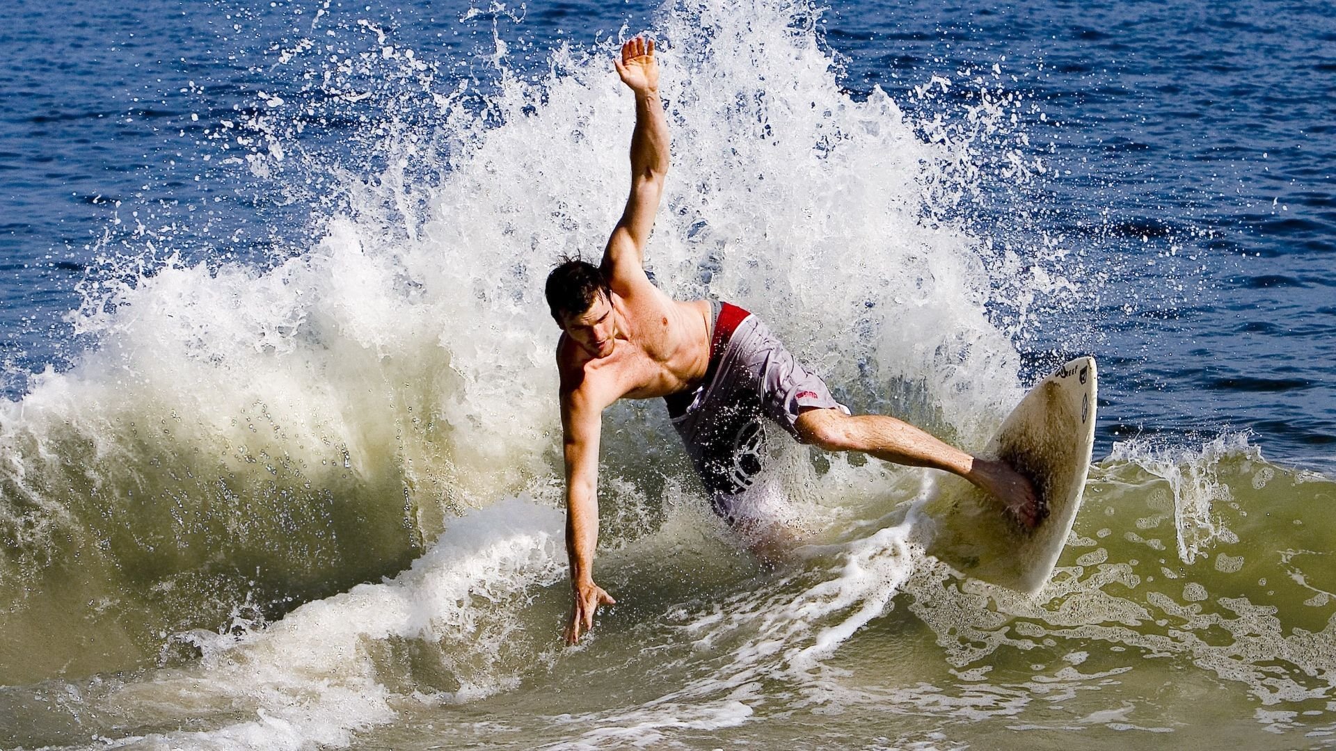 若日尼奥的魔法时刻，一记绝杀如何定义法国与哥伦比亚的经典对决
